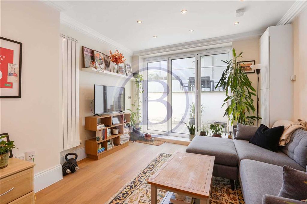 Property photo 3 of 14