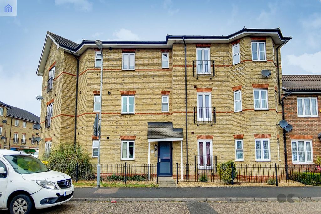 Property photo 3 of 11