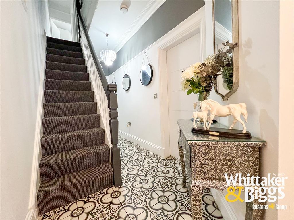 Property photo 3 of 26 Hall