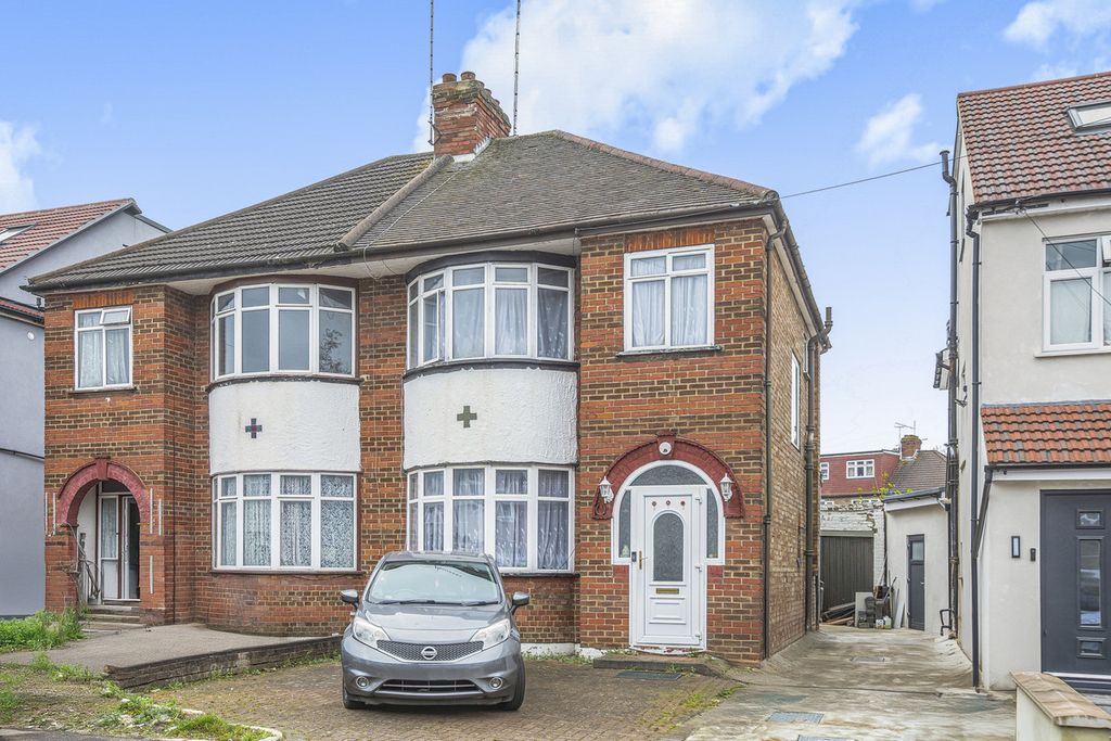Property photo 1 of 23