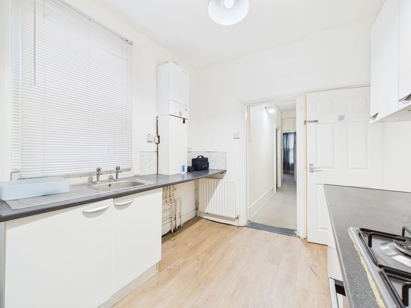 Property photo 3 of 6 Photo 8