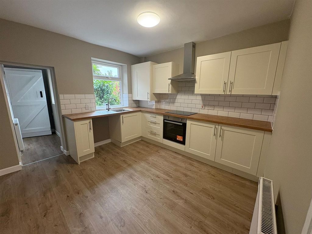 Property photo 2 of 17 9 Am.Jpeg