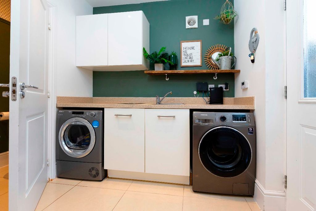 Additional image 18 of 4 bed detached house for saleFoxglove Close, Trelewis, Treharris CF46