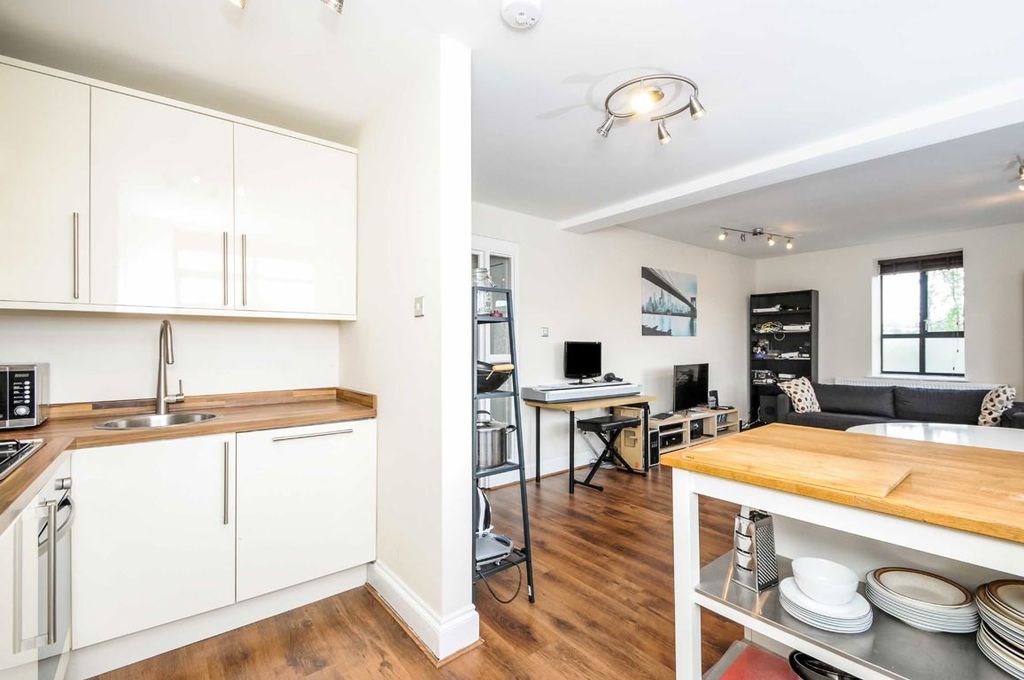 Property photo 2 of 4