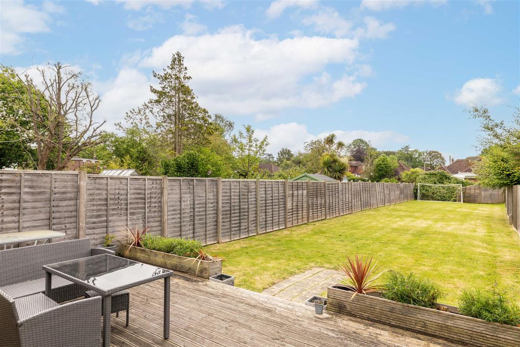 Property photo 2 of 17 71 Sunte Avenue-20.Jpg