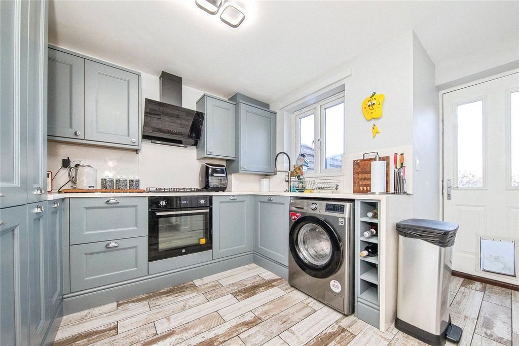 Property photo 2 of 14 Picture No. 02