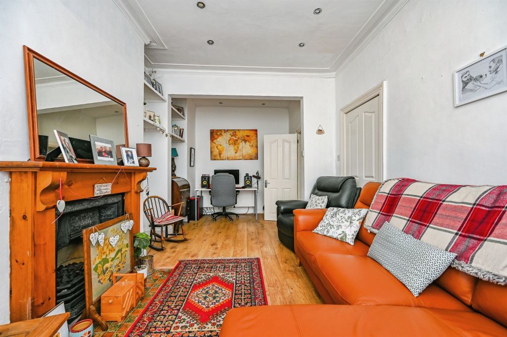 Property photo 3 of 14