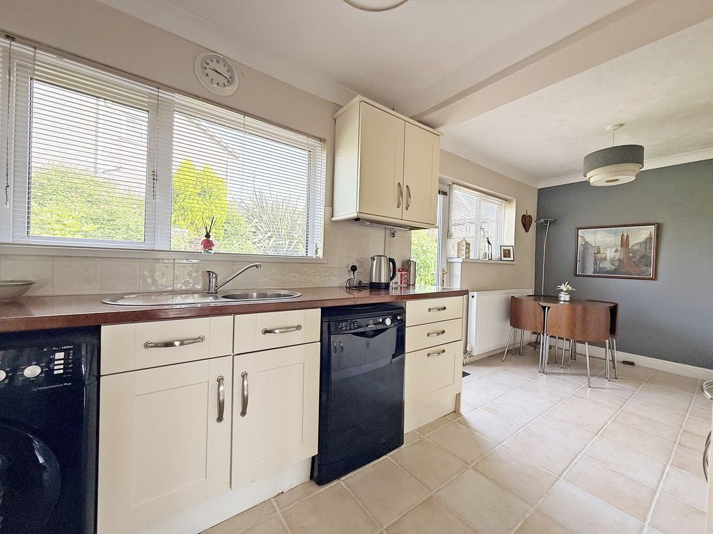 Property photo 3 of 24 Kitchen-Diner