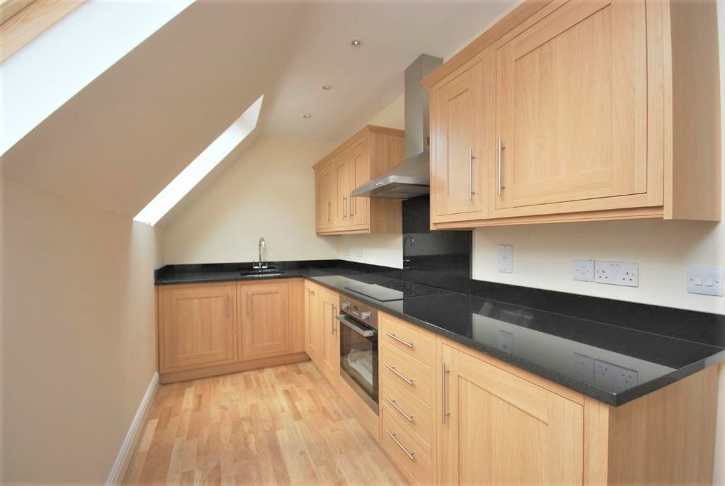 Property photo 2 of 6 Kitchen