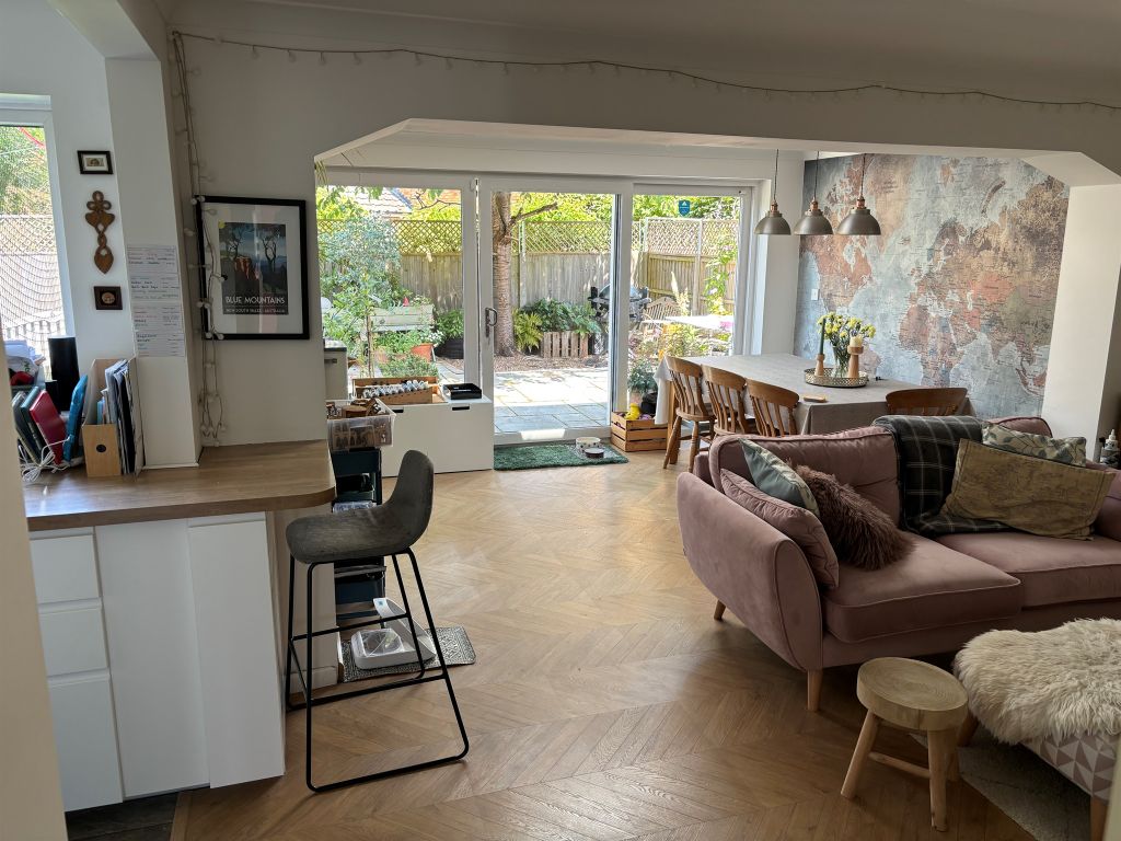 Property photo 2 of 37