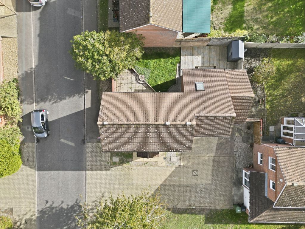 Property photo 3 of 23
