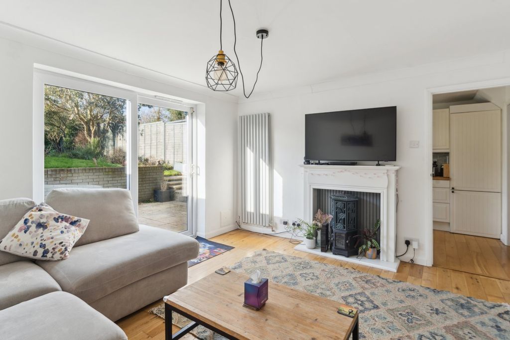 Property photo 3 of 25 Sitting Room