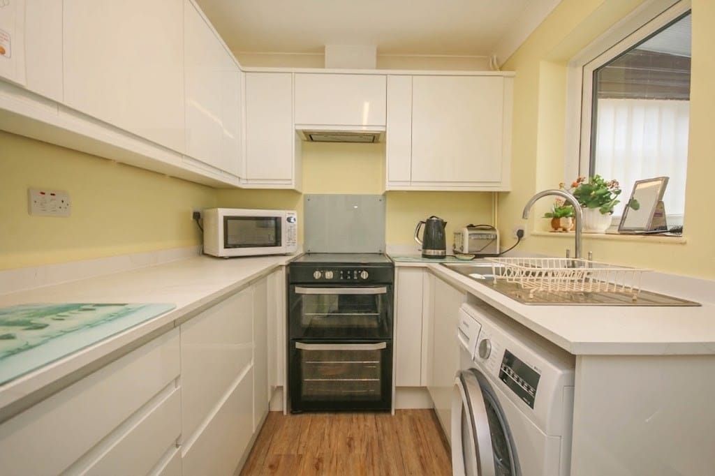 Property photo 3 of 18