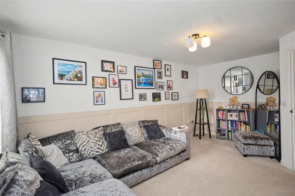 Property photo 3 of 16 Picture No. 04