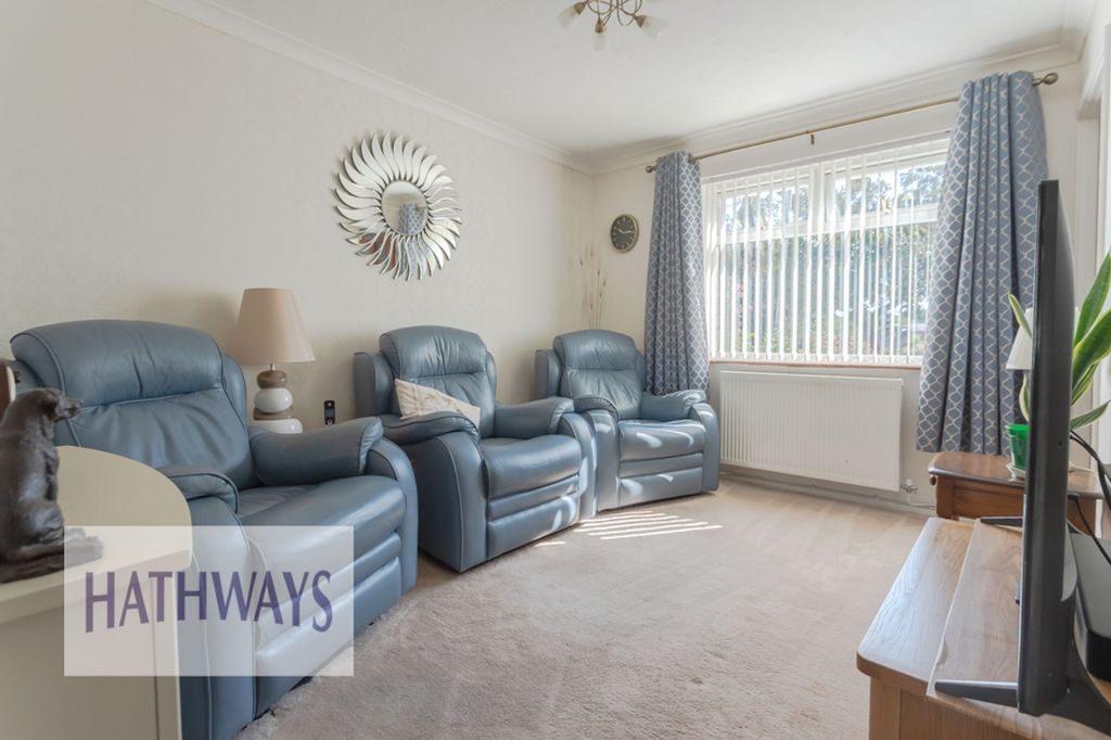 Property photo 3 of 40