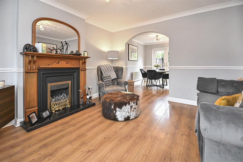 Property photo 3 of 26 14 Clough House Drive Lounge (2).Jpg