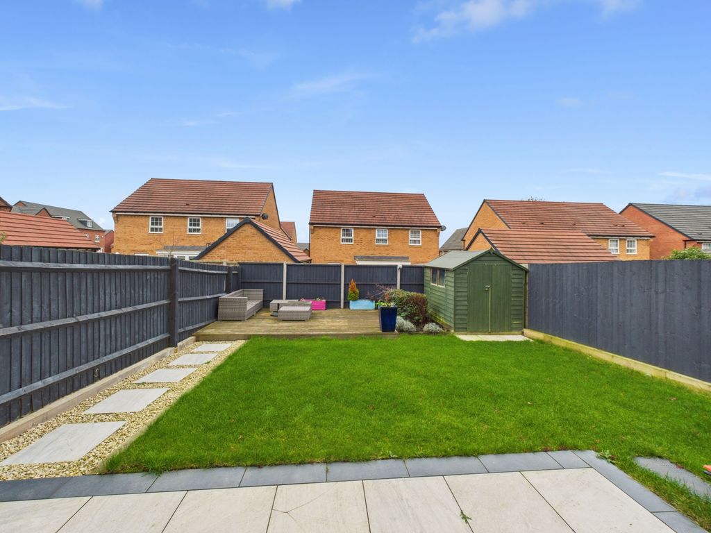 Property photo 2 of 20 2. Cam04922G0-Pr0085-Still028