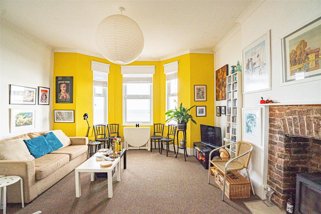 Property photo 2 of 12 Dsc05055.Jpg