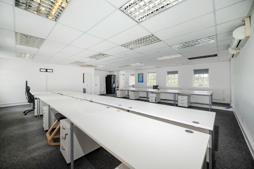 Property photo 3 of 16 P12.Jpg