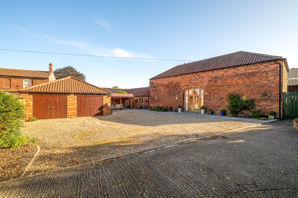 Property photo 1 of 22 1