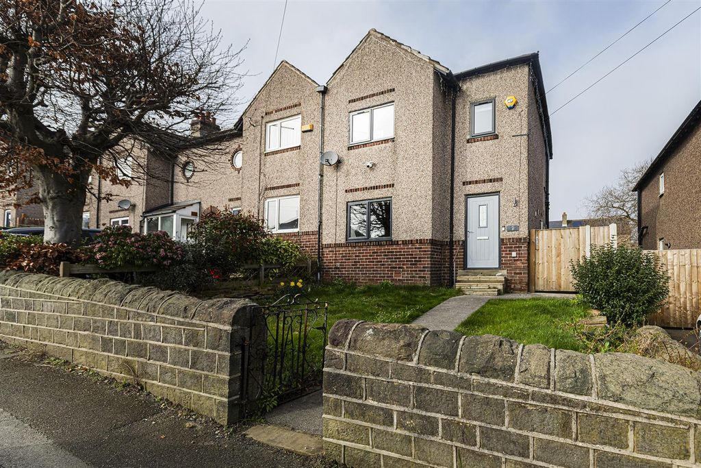 Property photo 1 of 30