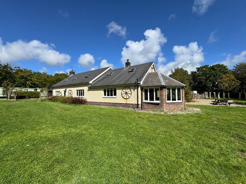 Property photo 1 of 80
