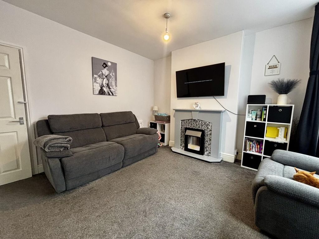 Property photo 2 of 19 Living Room