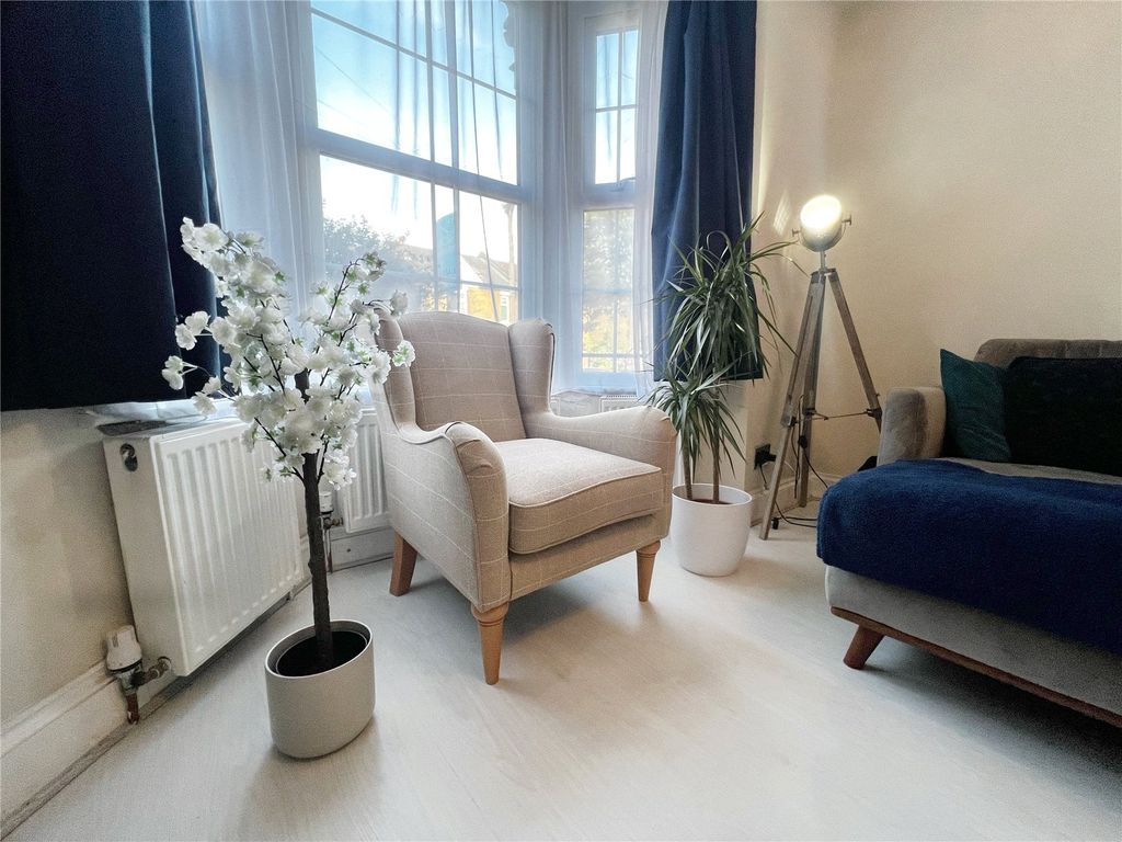 Property photo 3 of 11 Picture No. 26