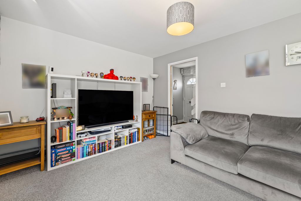 Property photo 3 of 11 Image (6).Jpg