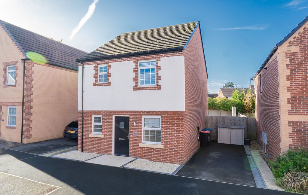 Property photo 1 of 23