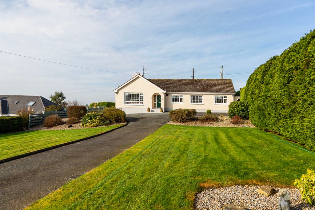 Property photo 3 of 47