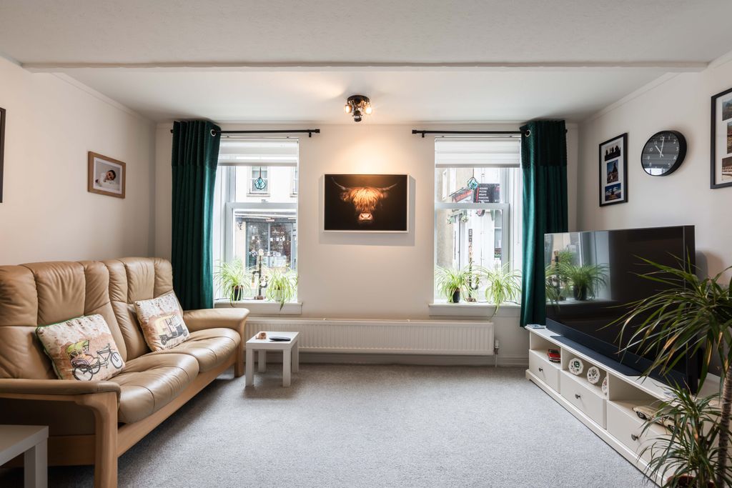 Property photo 2 of 38
