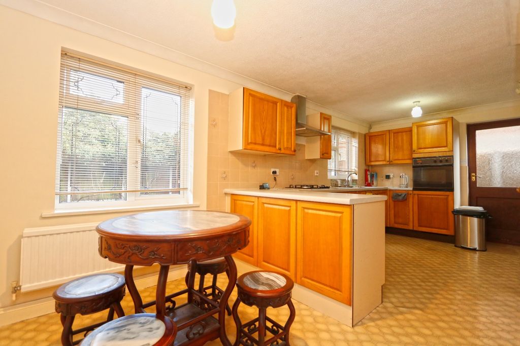 Property photo 2 of 20 4504921