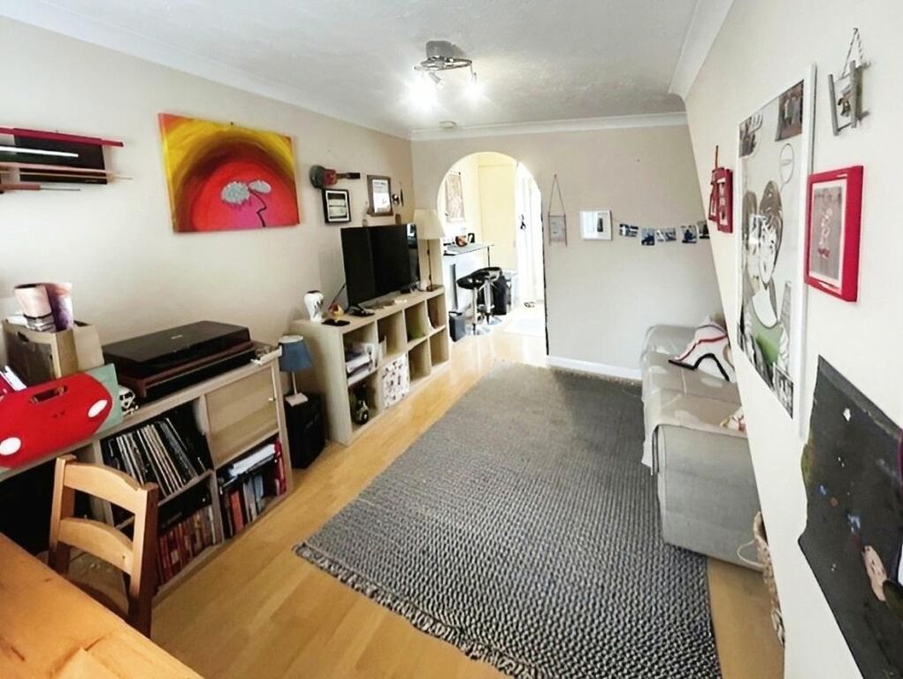 Property photo 3 of 8
