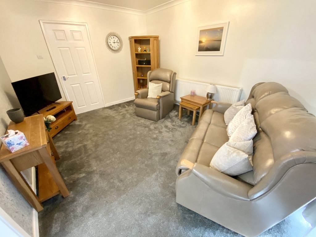 Property photo 2 of 14 Lounge