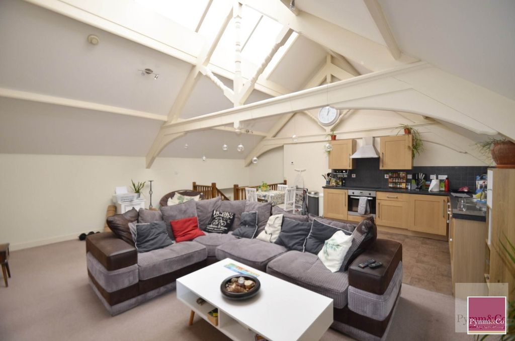 Property photo 2 of 7