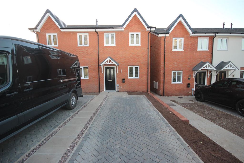 Property photo 1 of 11 Img_0470.Jpg