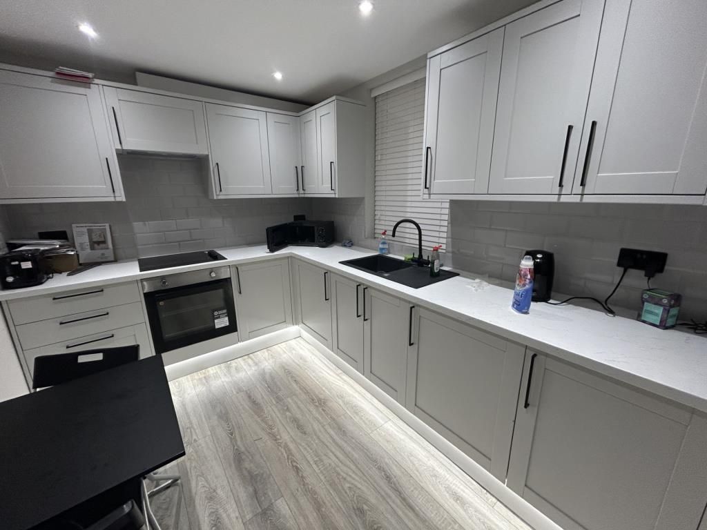 Property photo 2 of 2 Kitchen