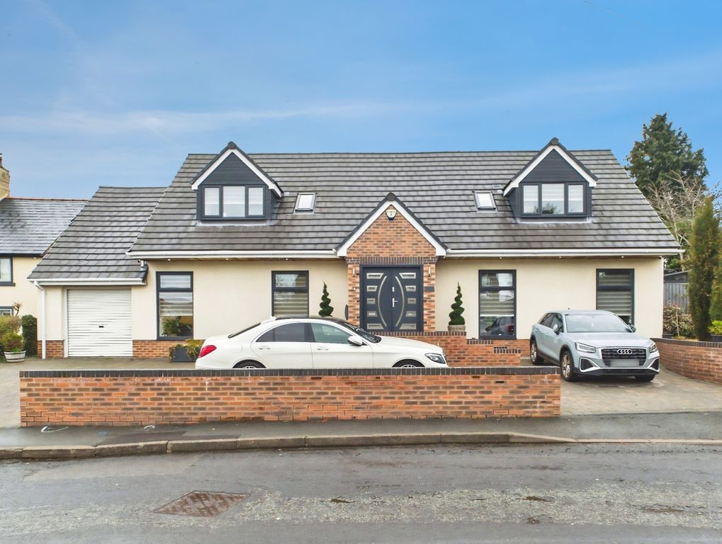 Property photo 3 of 53