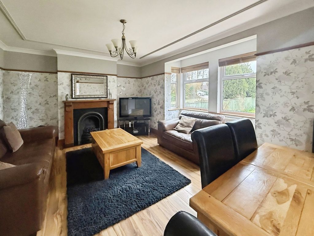 Property photo 2 of 18 Living Room