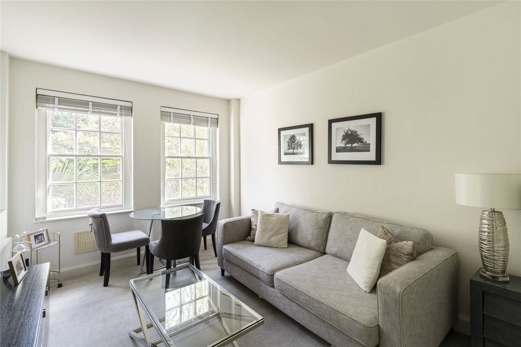 Property photo 1 of 15 Living Room