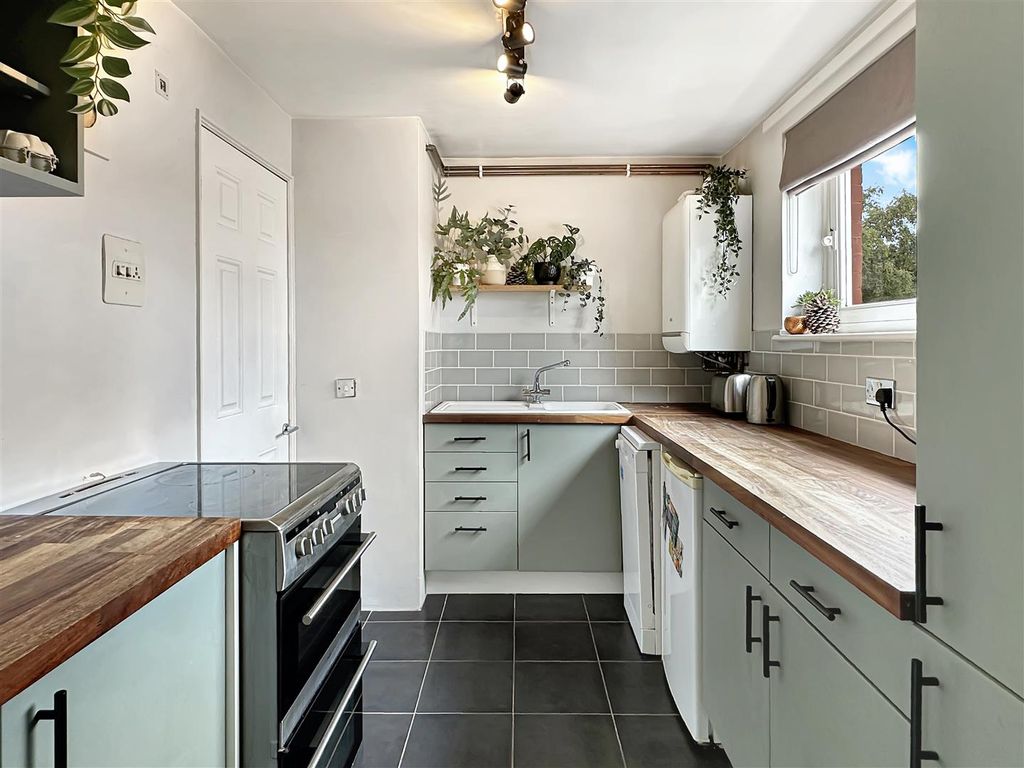 Property photo 2 of 16 Img (8).Jpg