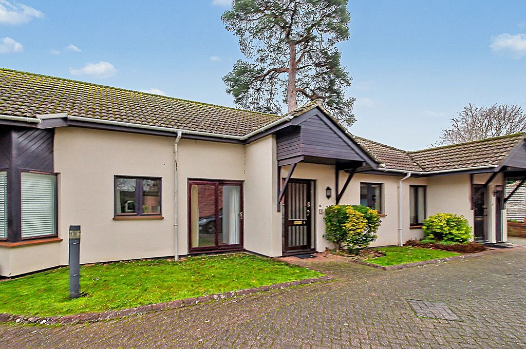 Property photo 1 of 18 Front