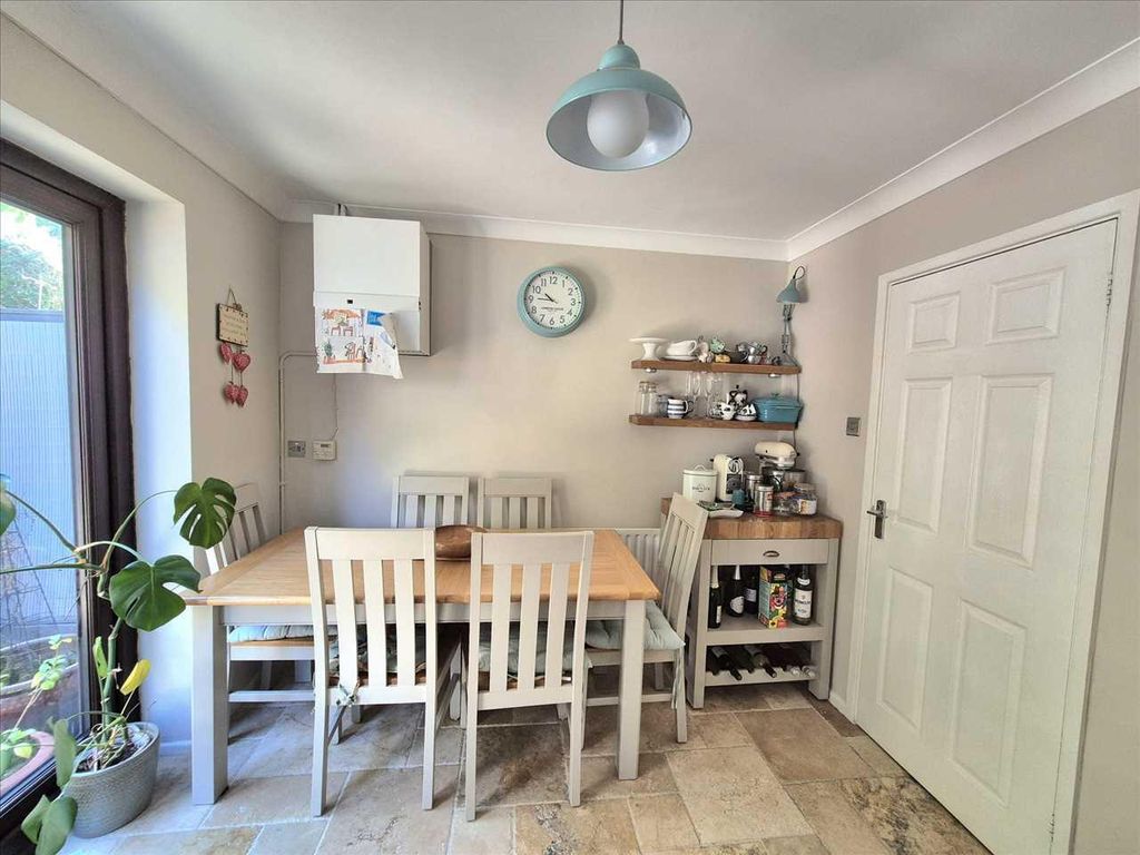 Additional image 13 of 3 bed detached house for saleDerwen Aur, Porth CF39
