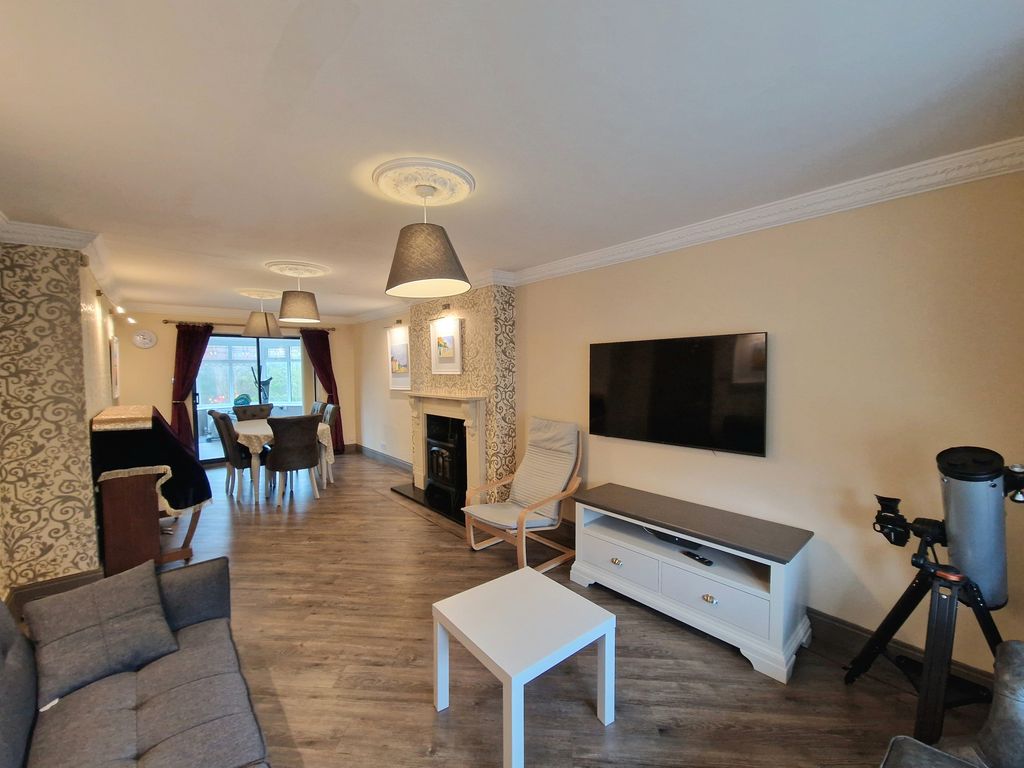 Property photo 2 of 24