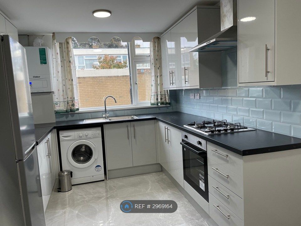 Property photo 1 of 13 Kitchen