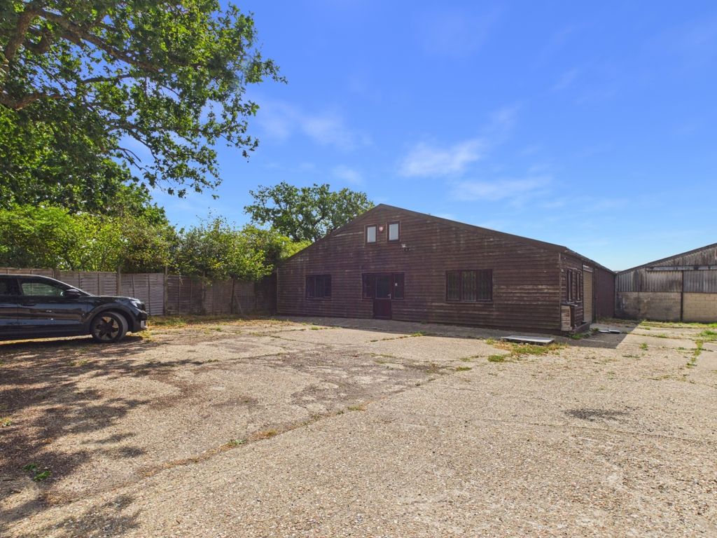Property photo 1 of 11 Photo 13
