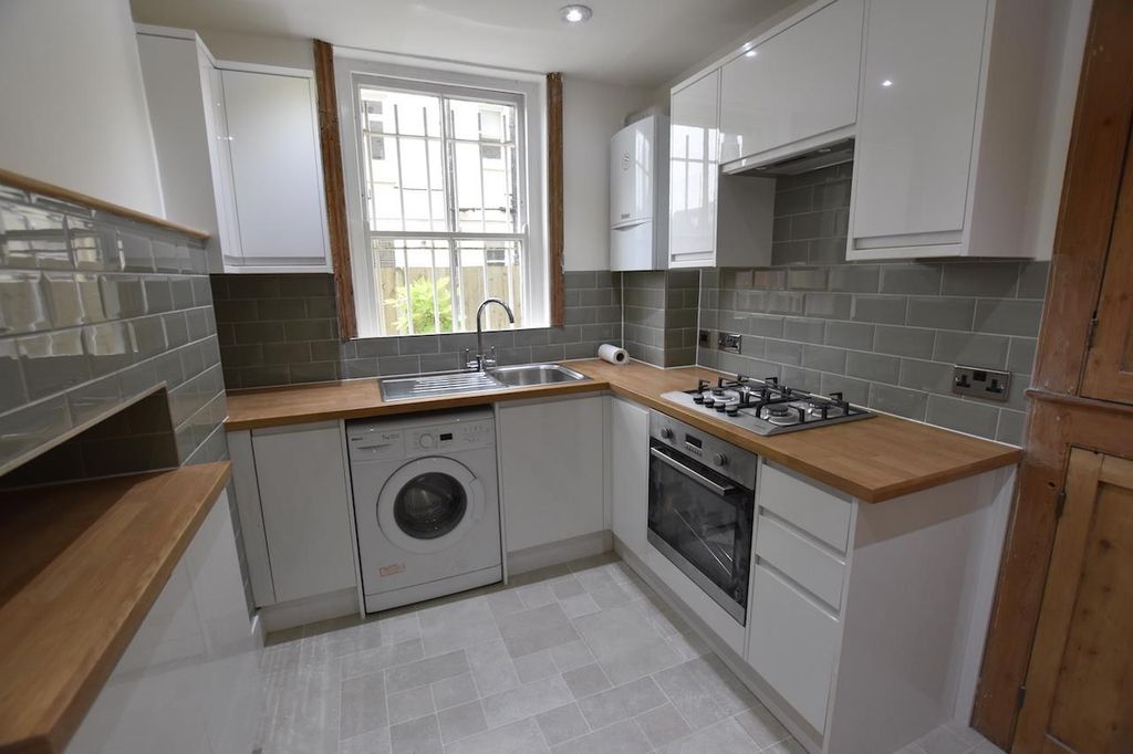 Property photo 2 of 7 Kitchen2.Jpg