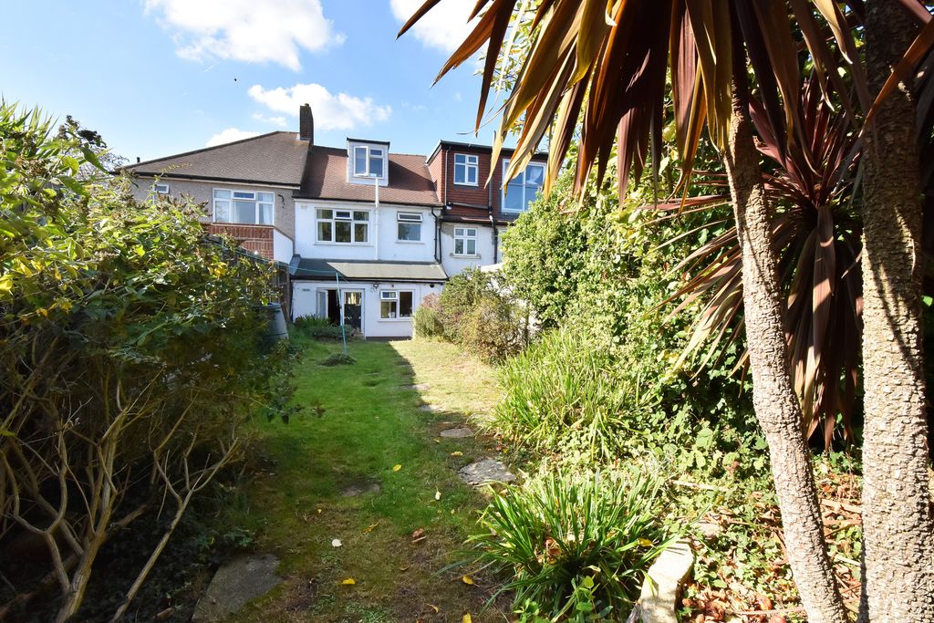 Property photo 3 of 19