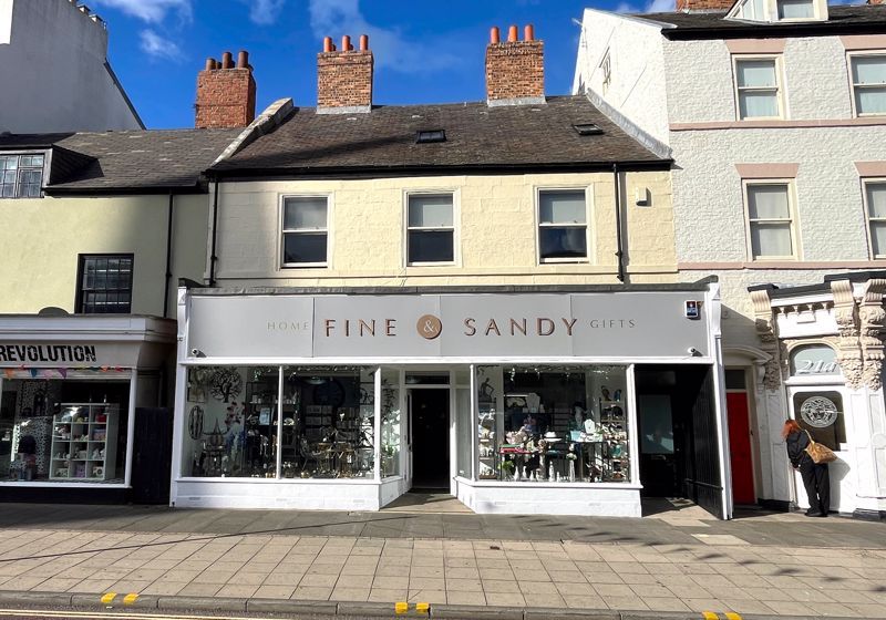 Property photo 1 of 8 Photo 7